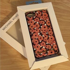 Michael Kors iPhone 7/8 Snap on case in peach and pink flowers